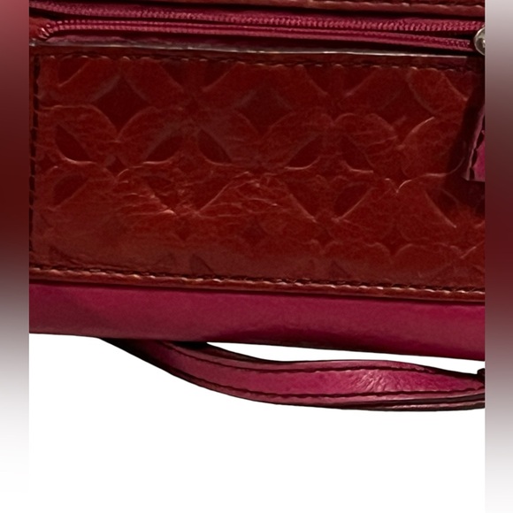 FOSSIL Multi Zip Around Embossed Leather Wristlet Wallet Red/Pink - Picture 9 of 13